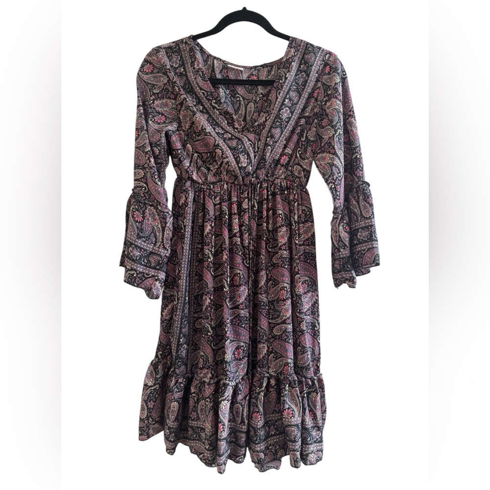 Elegant Paisley Long Sleeve Dress